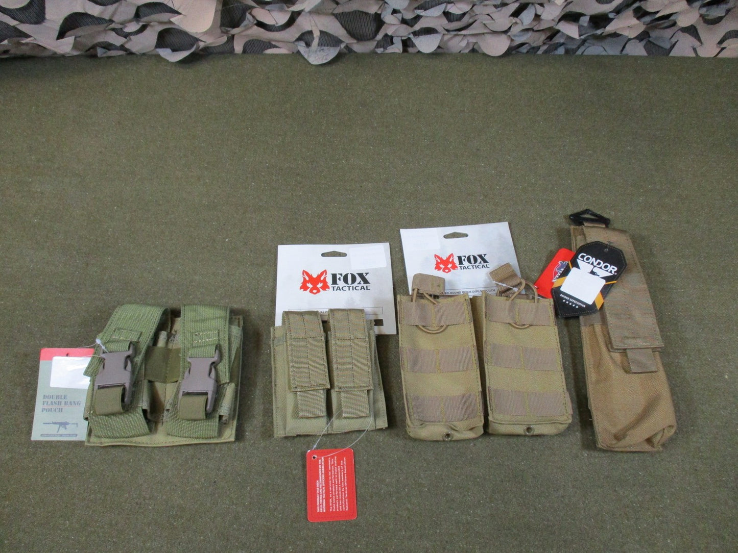 Lot of 4 Fox Tactical MOLLE Pouches Flash Bang M4 Mag Pouch New