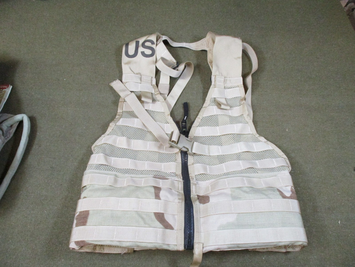 US Military MOLLE II FLC Vest Set Desert Camo w/ hydration & Pouches Surplus
