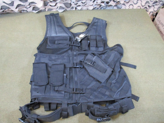 Tactical Modular Mesh Vest with Integrated Holster and Magazine Pouches Black