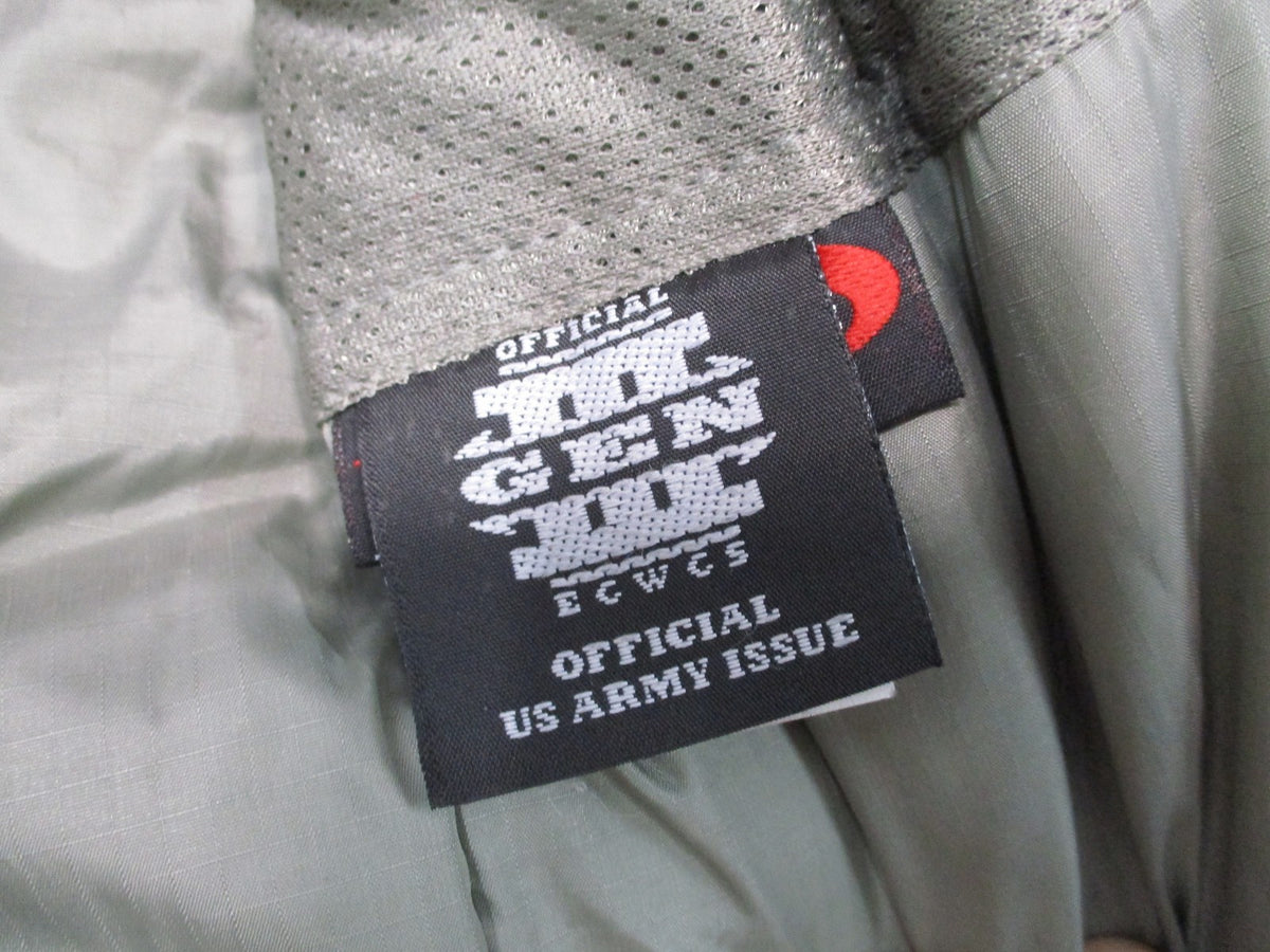 USGI ECWCS Gen III Level 7 Primaloft Parka Gray Medium Regular Extreme Cold