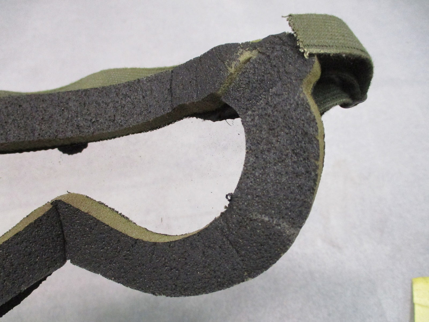 US Military Sun Wind Dust Goggles NSN 8465-01-328-8268 Army Surplus Eye Pro