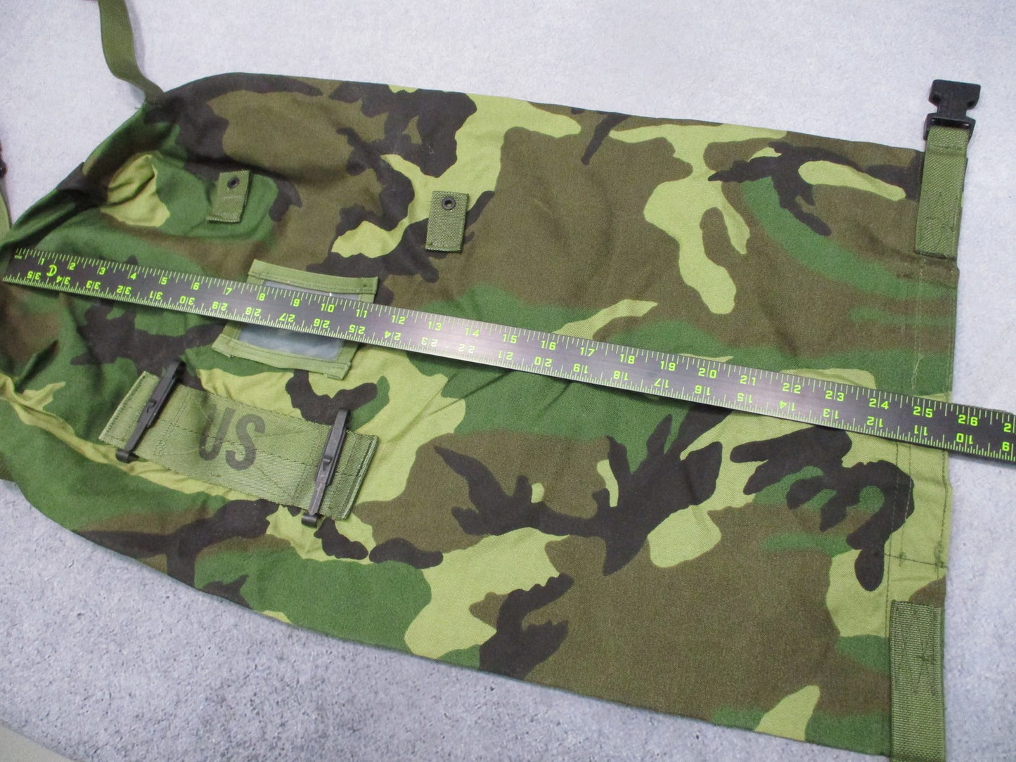 USGI SMALL WOODLAND CAMO BDU DUFFEL BAG STUFF SACK CARRYING ENSEMBLE PACK (USED)