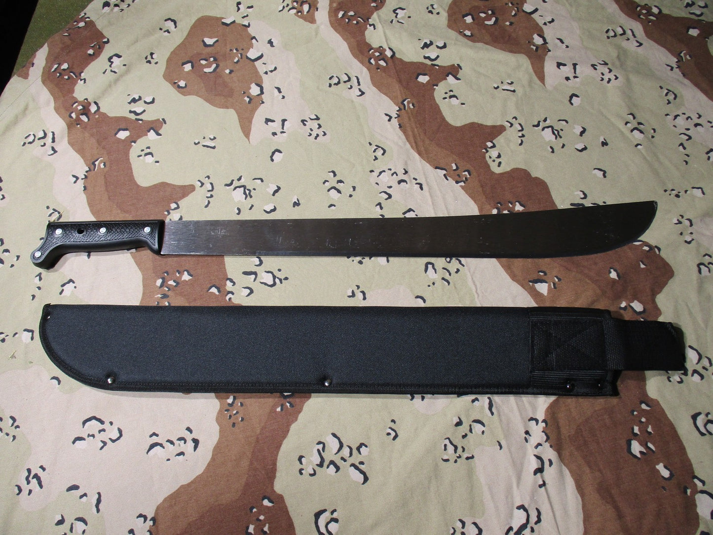 Tramontina Original Machete 562mm Carbon Steel Made in Brazil w/ Sheath