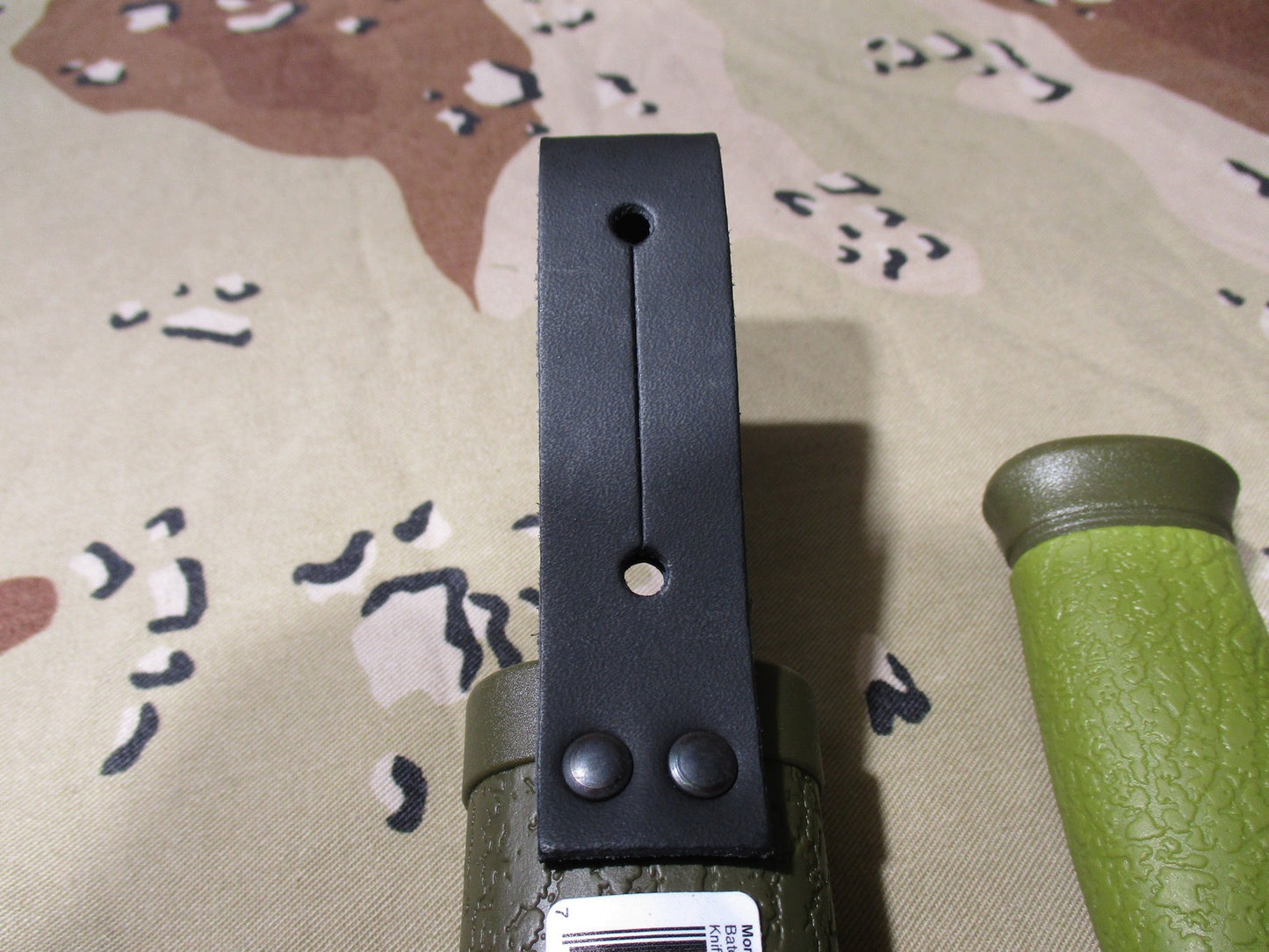 Mora 2000 (S) Knife w/ Sheath - Carbon Steel Blade - New