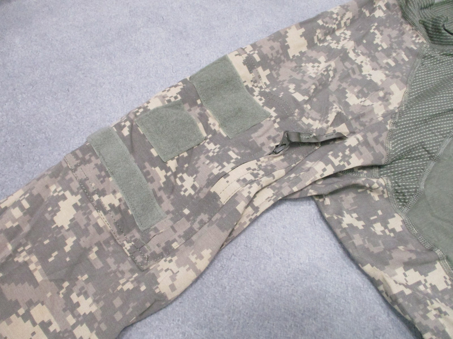2XL MASSIF ARMY COMBAT SHIRT FLAME RESISTANT FRONT EMBLEM LOGO ACU DIGITAL XXL