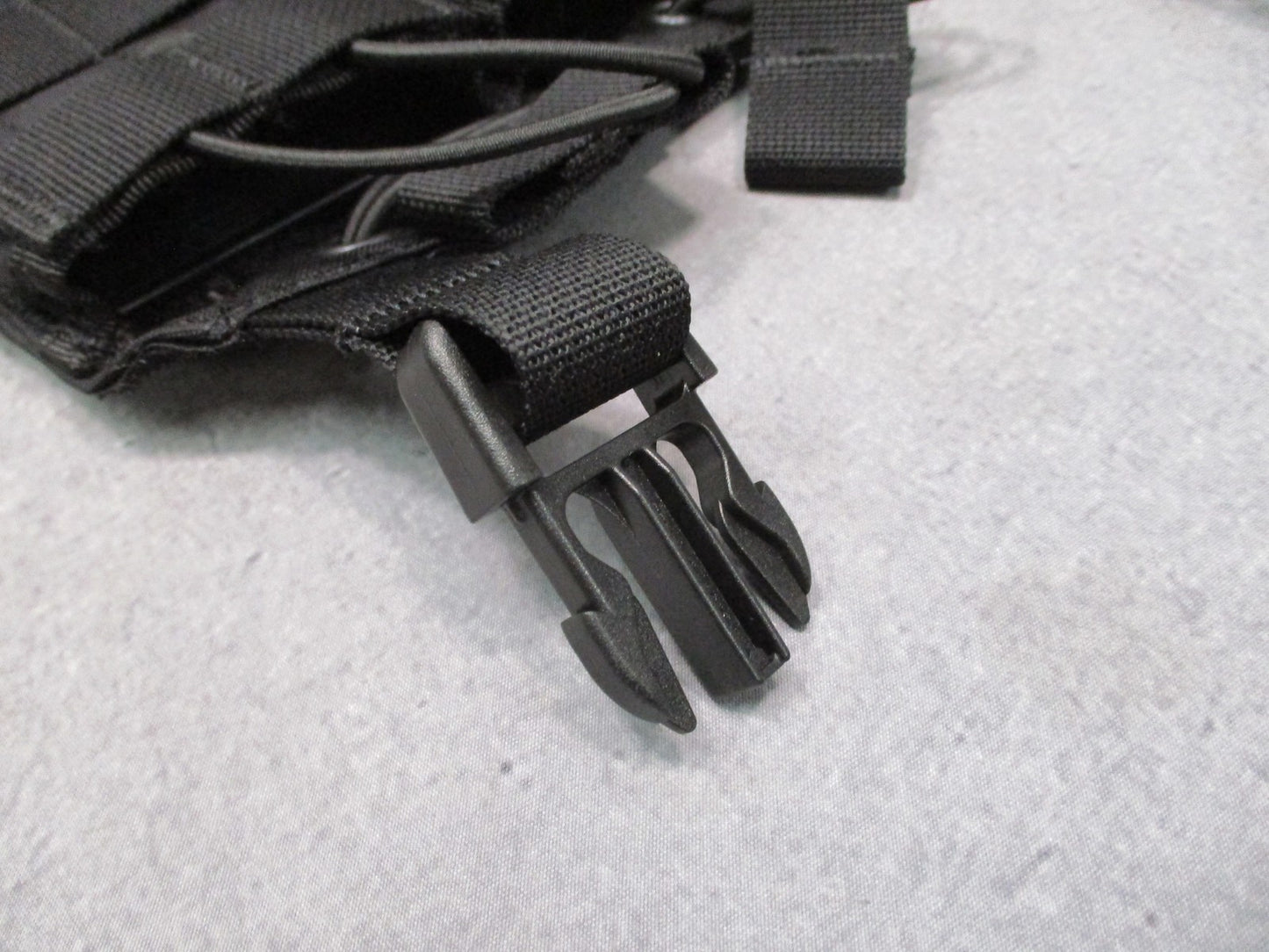 HRT Triple Rifle Mag Shingle Pouch Black MOLLE Placard New w/ Tags