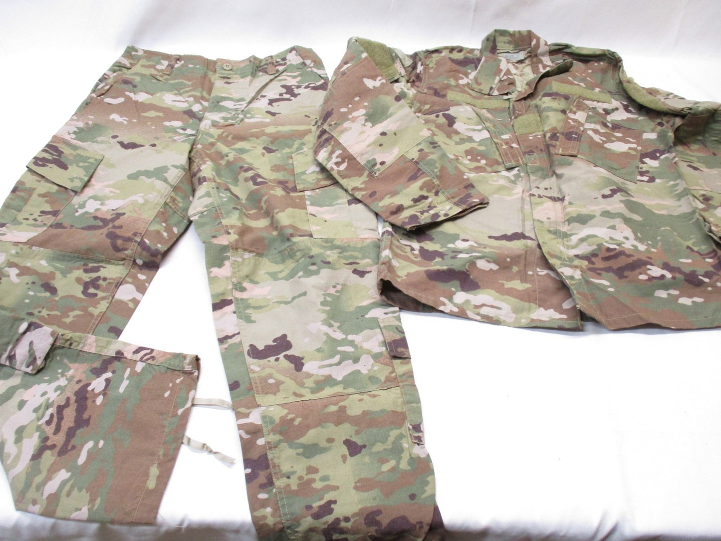 New OCP Scorpion Army Issue FRACU Uniform Set Medium Regular NWT Top and Trouser