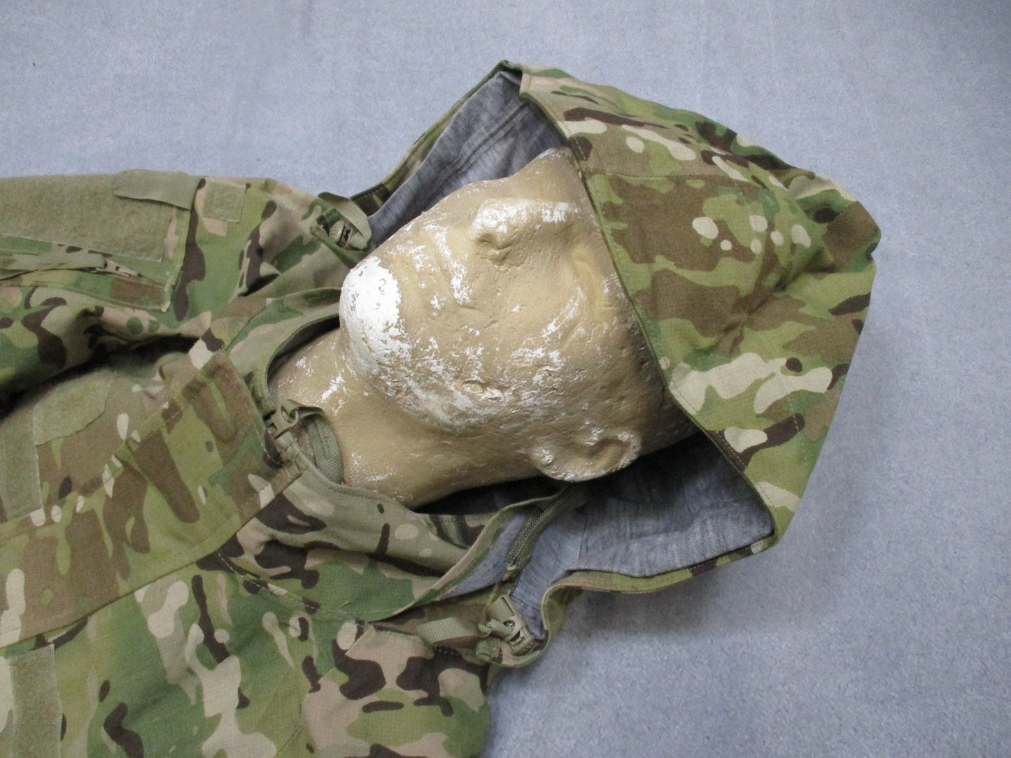 USED ARMY OCP EWOL PARKA FLAME RESISTANT GORE-TEX MULTICAM JACKET MEDIUM/REGULAR
