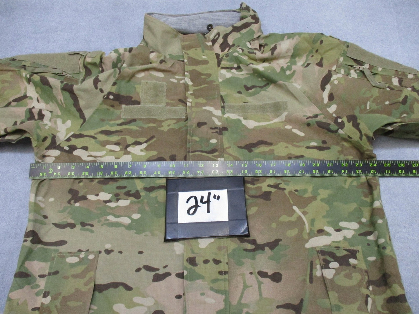USED ARMY OCP EWOL PARKA FLAME RESISTANT GORE-TEX MULTICAM JACKET MEDIUM/REGULAR