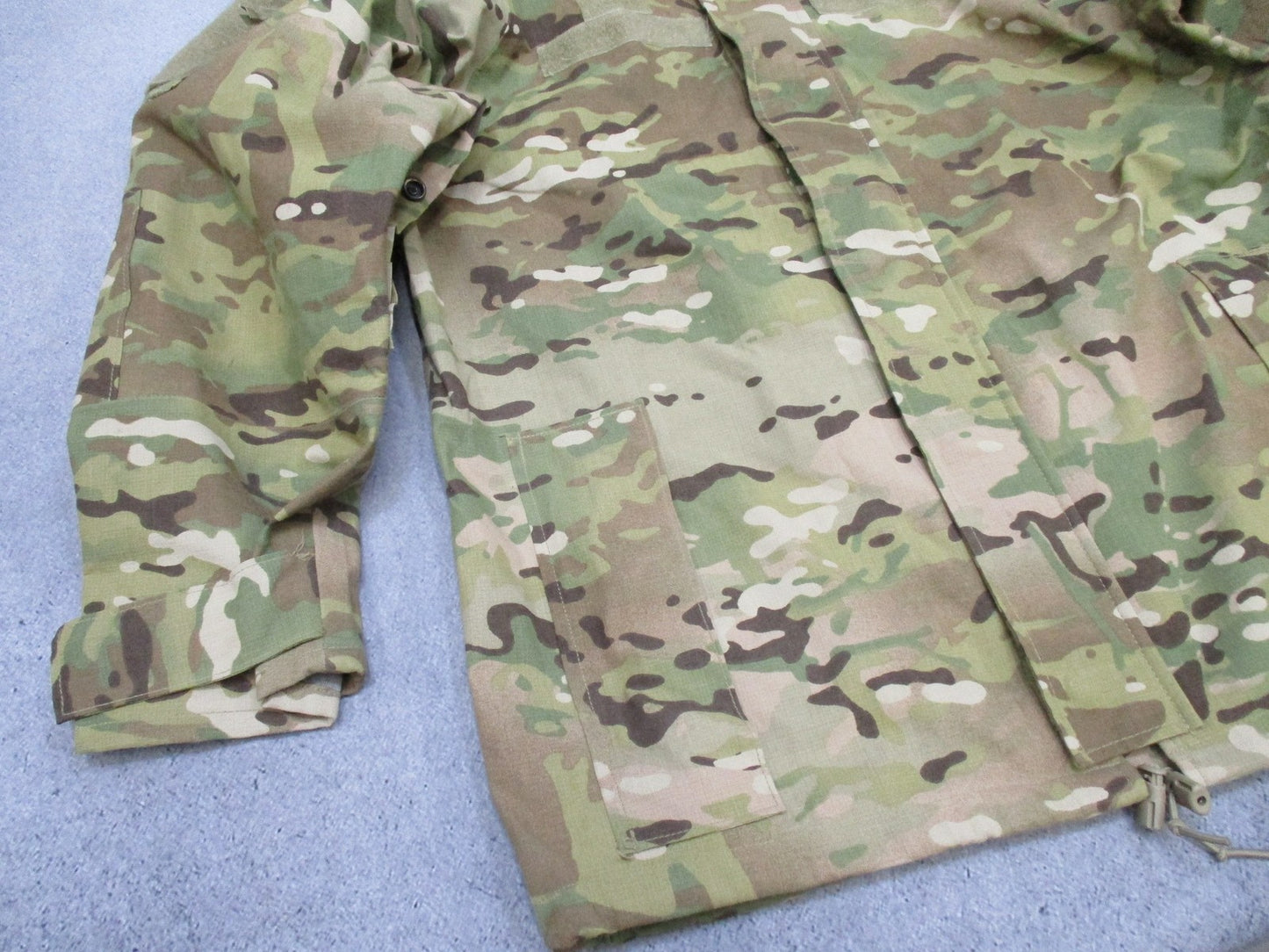 USED ARMY OCP EWOL PARKA FLAME RESISTANT GORE-TEX MULTICAM JACKET MEDIUM/REGULAR