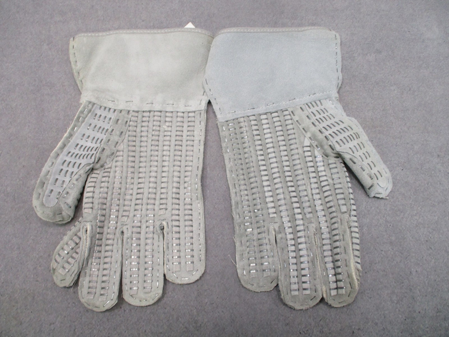 MILITARY ISSUE CONCERTINA BARB WIRE RAZOR HANDLER LEATHER GLOVES HEAVY DUTY