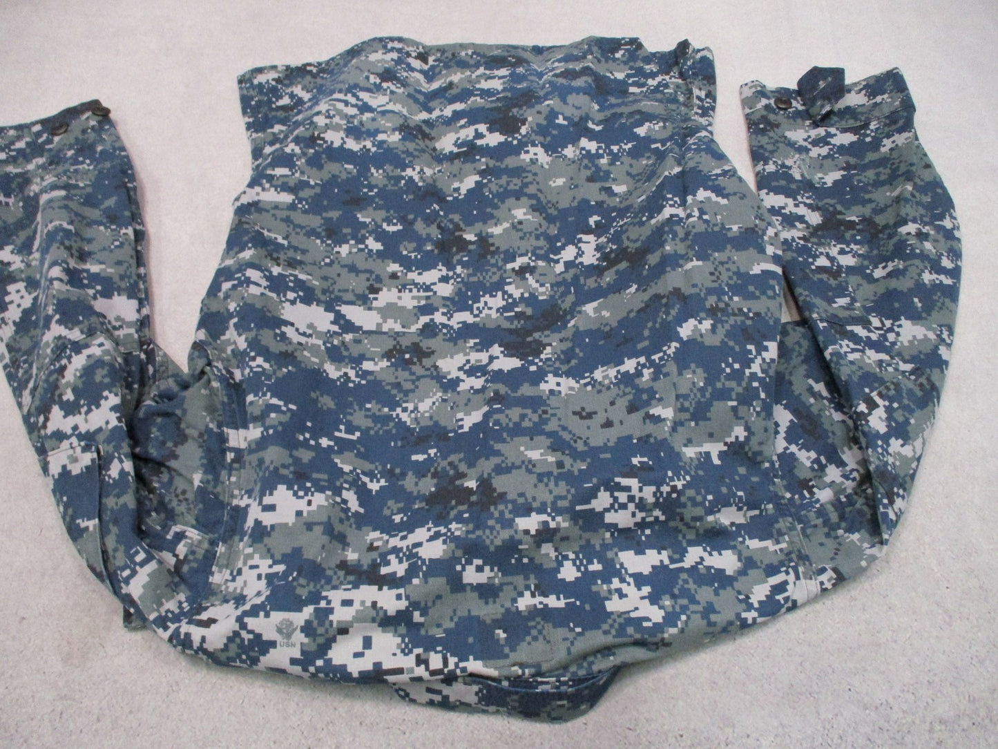 US Navy NWU Type I Digital Camo Blouse Shirt Small Regular USN Working Uniform