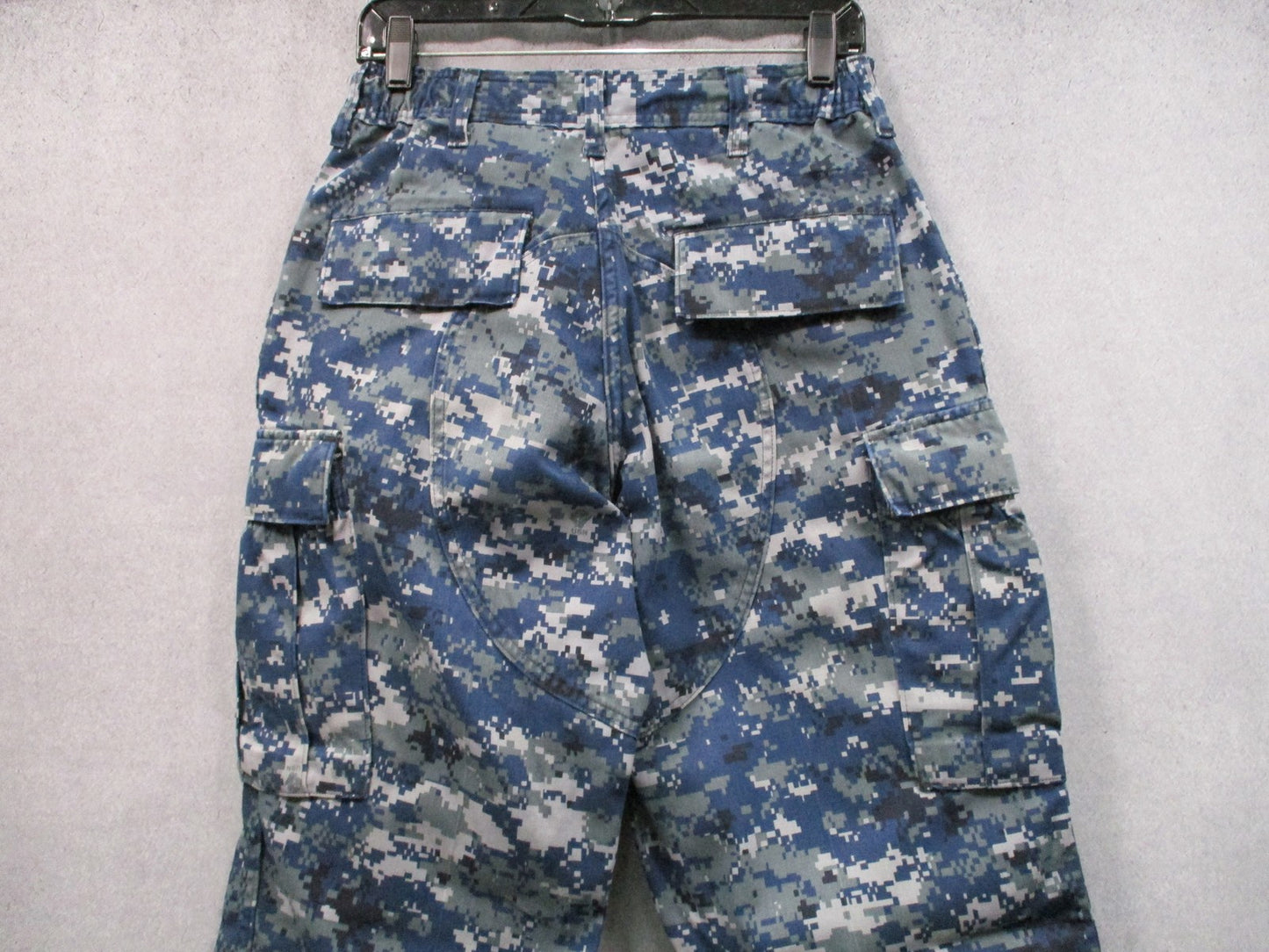 US Navy NWU Type I Digital Camo Working Trousers Small Short 8405-01-540-1356