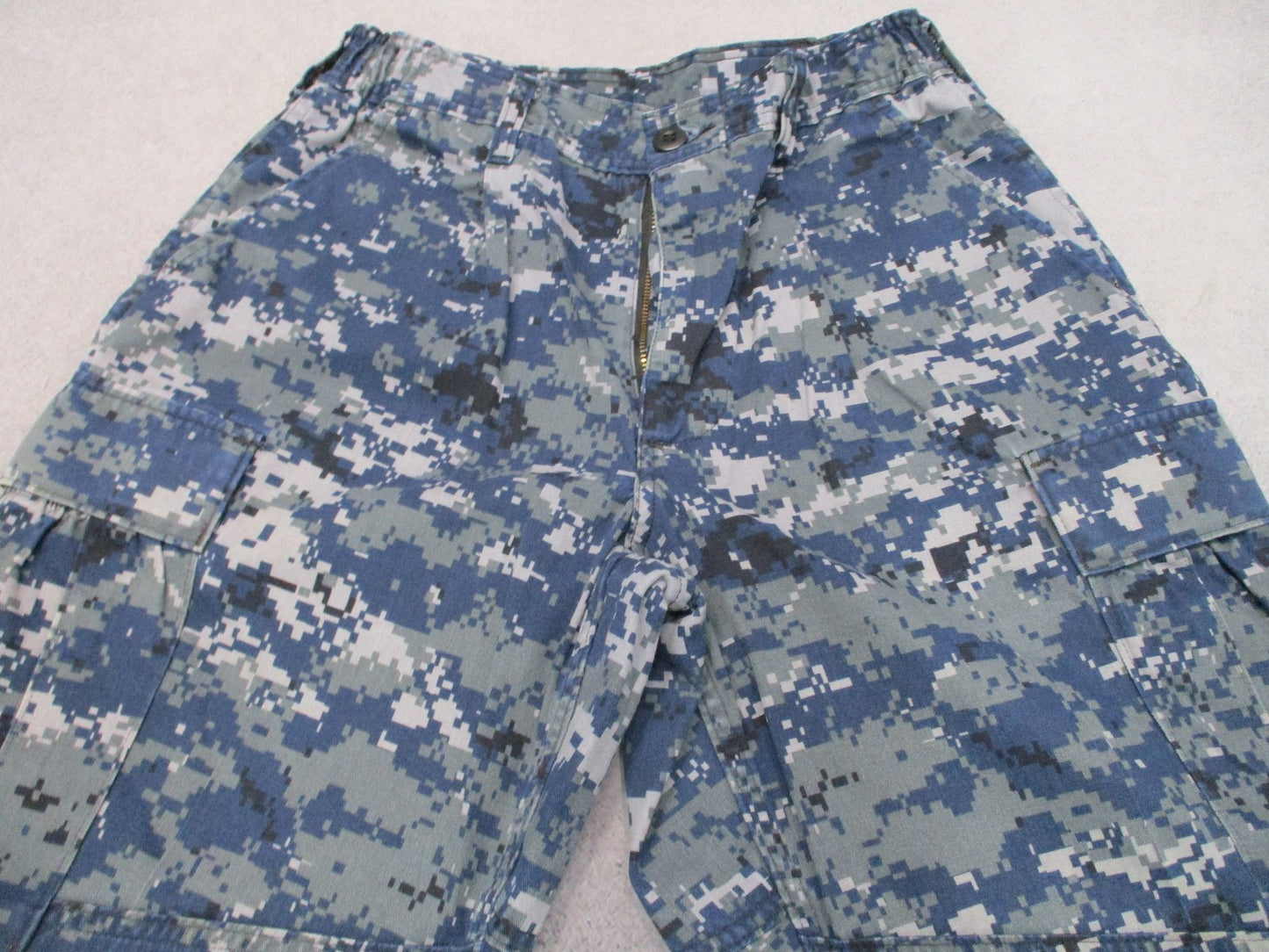US Navy NWU Type I Digital Camo Working Trousers Small Short 8405-01-540-1356