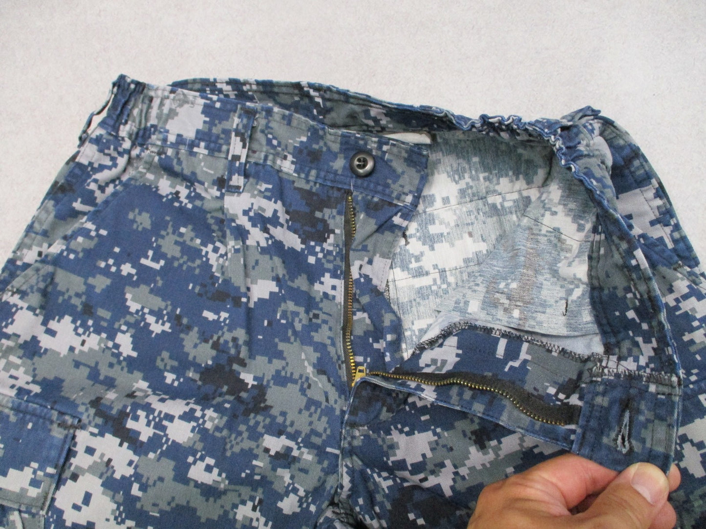 US Navy NWU Type I Digital Camo Working Trousers Small Short 8405-01-540-1356