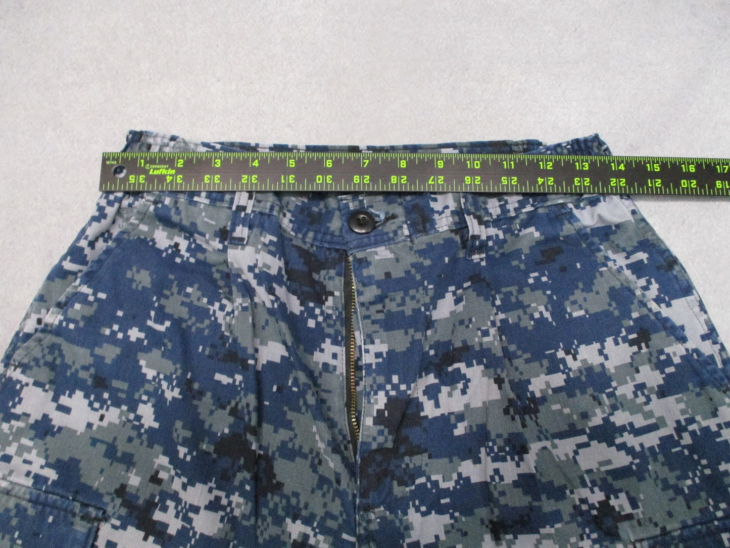 US Navy NWU Type I Digital Camo Working Trousers Small Short 8405-01-540-1356