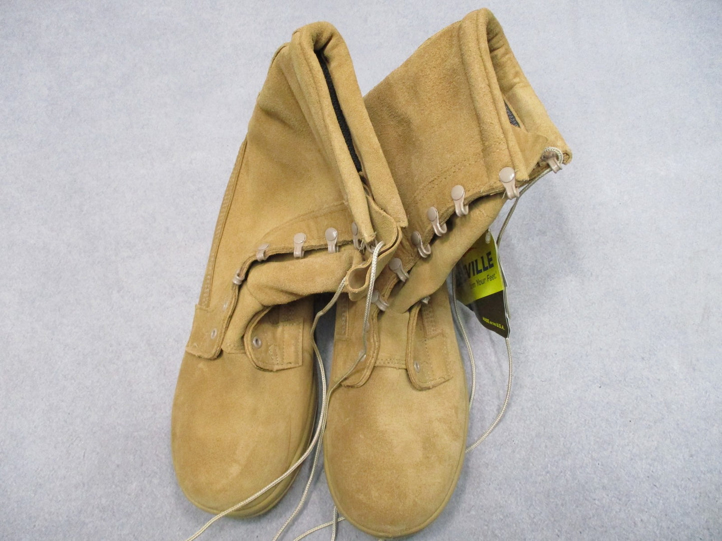 New Belleville ICWR GORE-TEX Military Boots Tan Suede Vibram Sole Men's 12.5 R