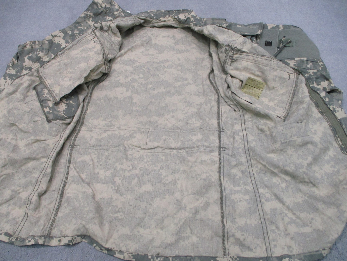USGI A2CU Aircrew Combat Coat FR UCP Small Long 8415-01-526-9240 UCP Digital