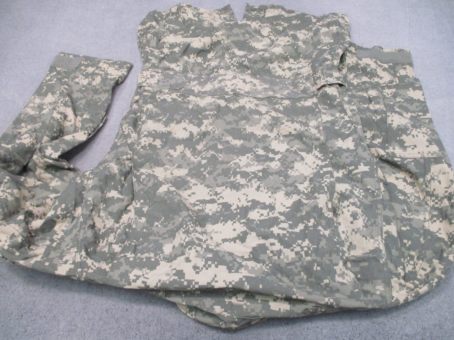 USGI A2CU Aircrew Combat Coat FR UCP Small Long 8415-01-526-9240 UCP Digital