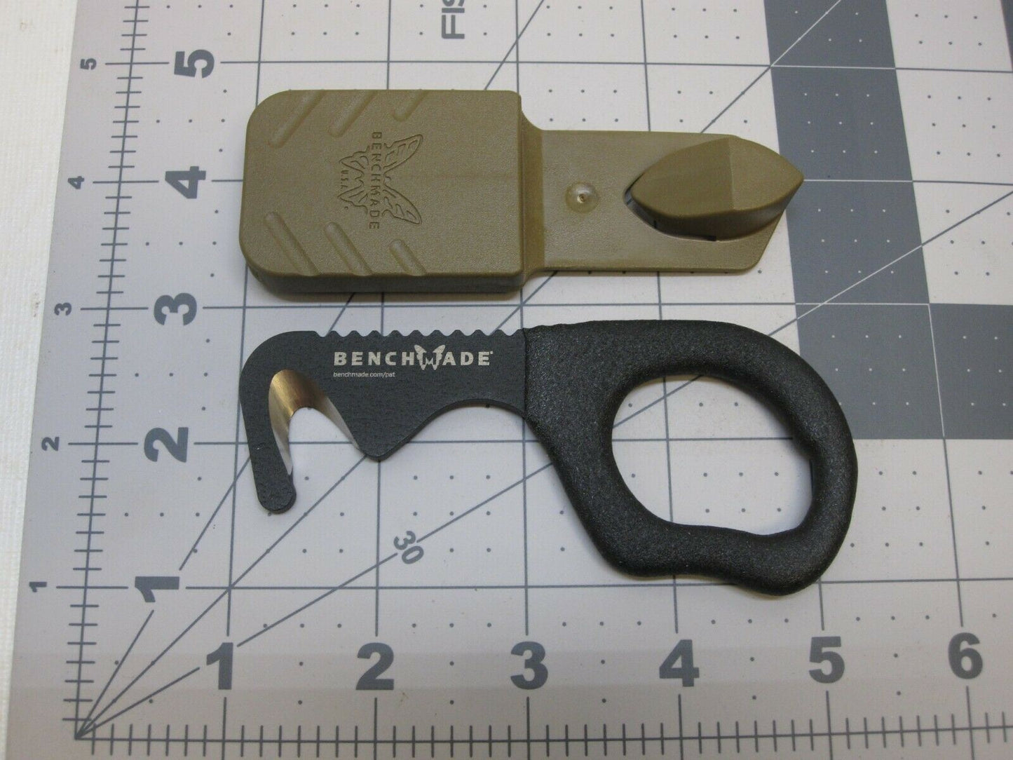 NEW BENCHMADE STRAP CUTTER RESCUE 7 HOOK KNIFE w/ MOLLE/PALS KYDEX SHEATH COYOTE