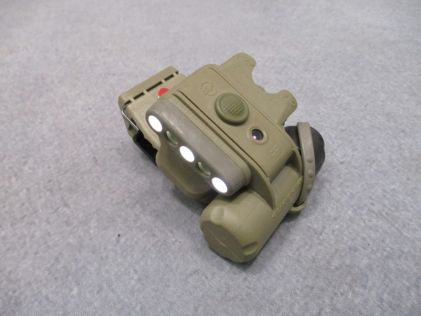 NEW TAN SUREFIRE HELMET LIGHT WHITE/RED - IR STROBE ACH/MICH MOUNT HL1-C-TN