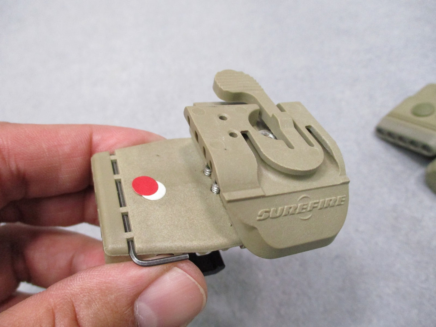 NEW TAN SUREFIRE HELMET LIGHT WHITE/RED - IR STROBE ACH/MICH MOUNT HL1-C-TN