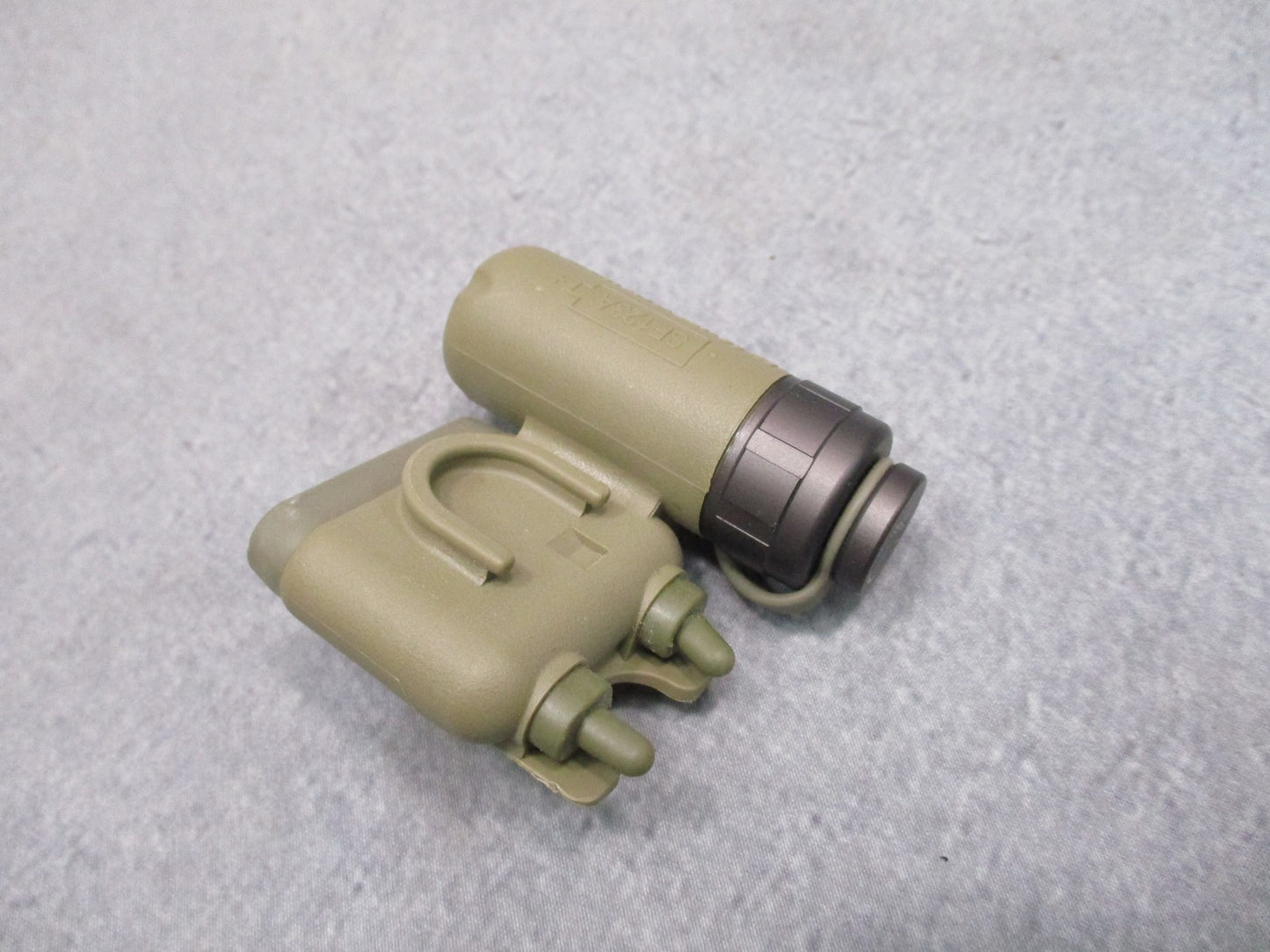 NEW TAN SUREFIRE HELMET LIGHT WHITE/RED - IR STROBE ACH/MICH MOUNT HL1-C-TN