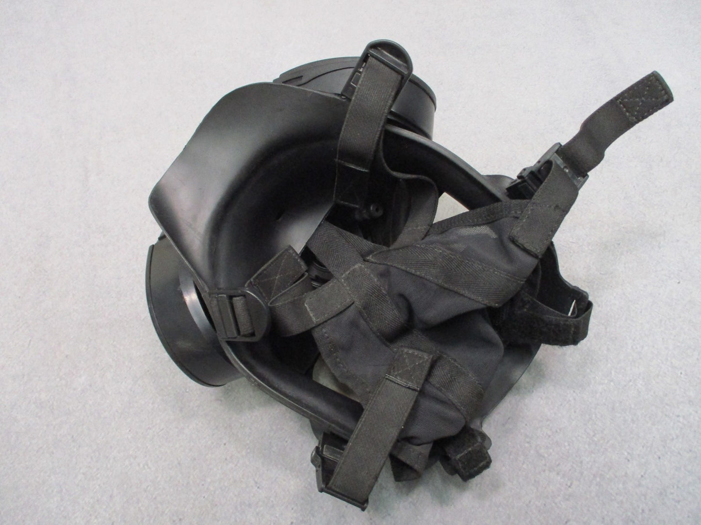 USGI Avon M50 JSGPM Gas Mask Medium CBRN Protective Mask Carrier Kit