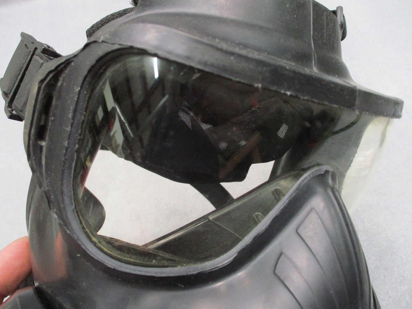 USGI Avon M50 JSGPM Gas Mask Medium CBRN Protective Mask Carrier Kit