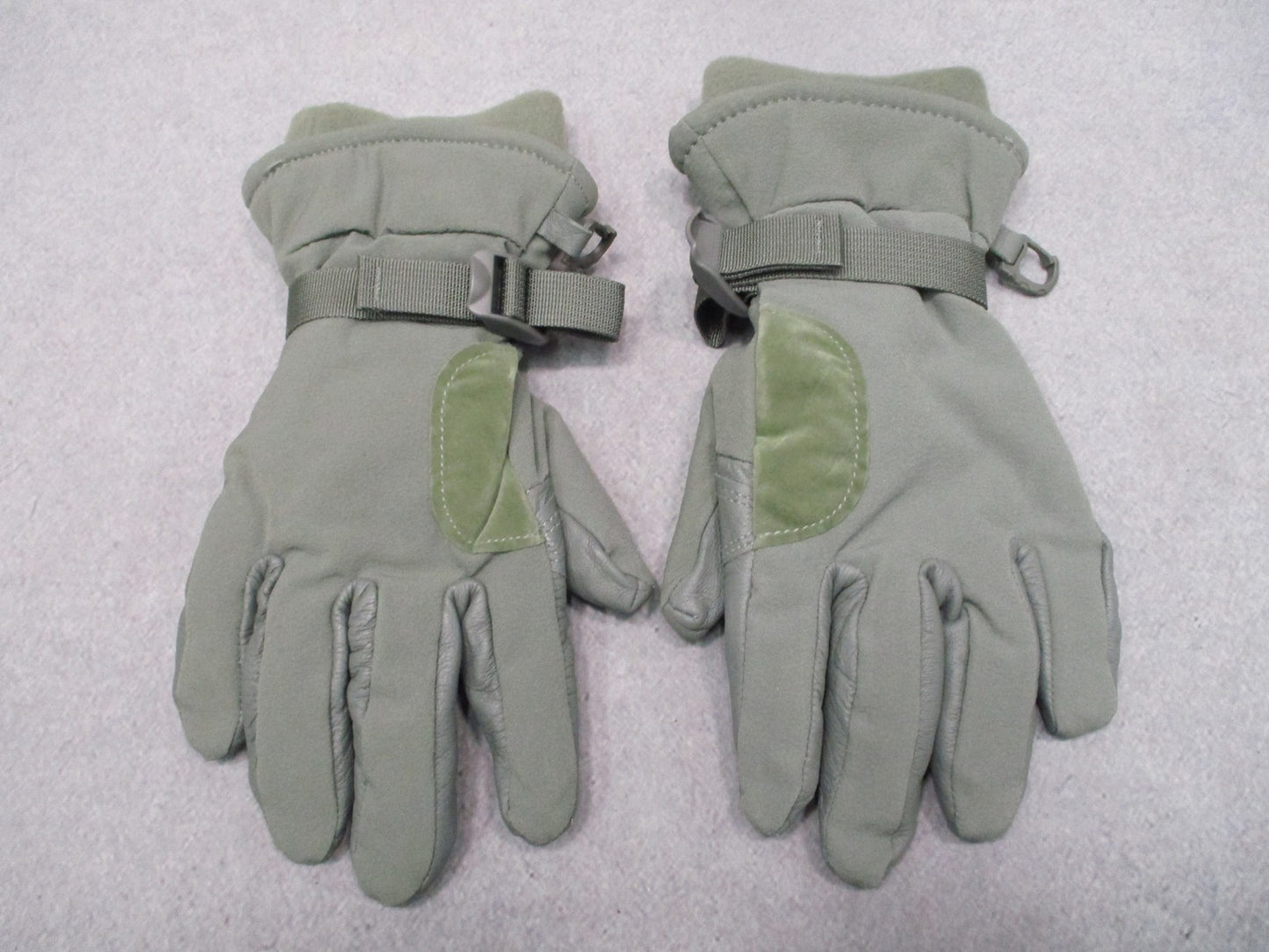 Army US Military Gloves Intermediate Cold/Wet Small Foliage Green