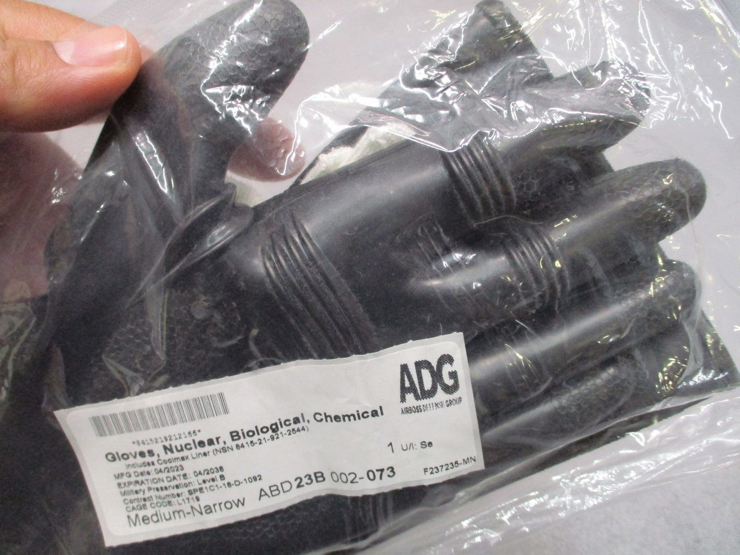 Military JSLIST NBC Gloves Medium-Narrow Coolmax Liner NSN 8415-21-921-2166 NEW