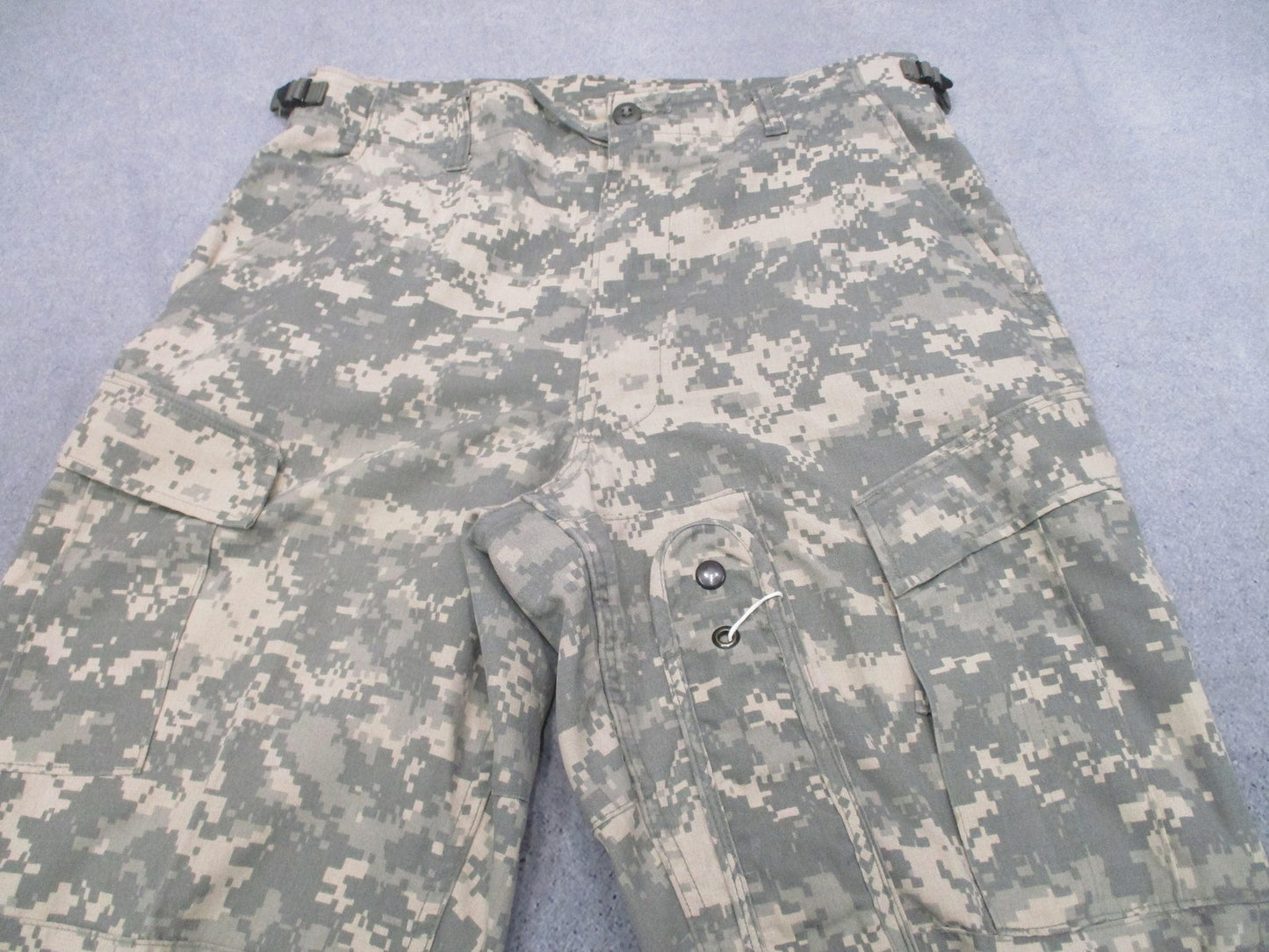 US Military A2CU Combat Trouser UCP Camo Flame Resistant Medium Regular Aircrew