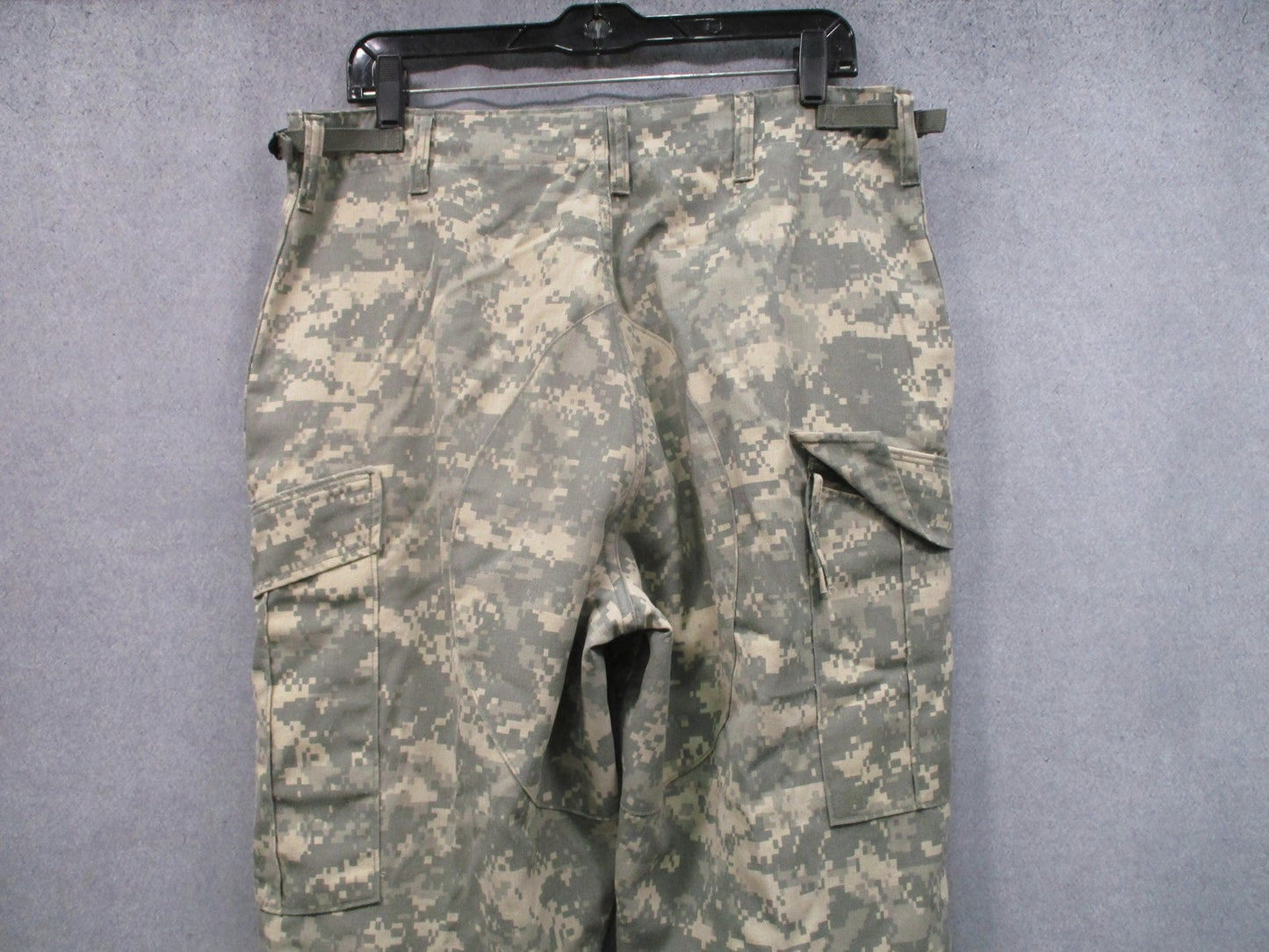 US Military A2CU Combat Trouser UCP Camo Flame Resistant Medium Regular Aircrew