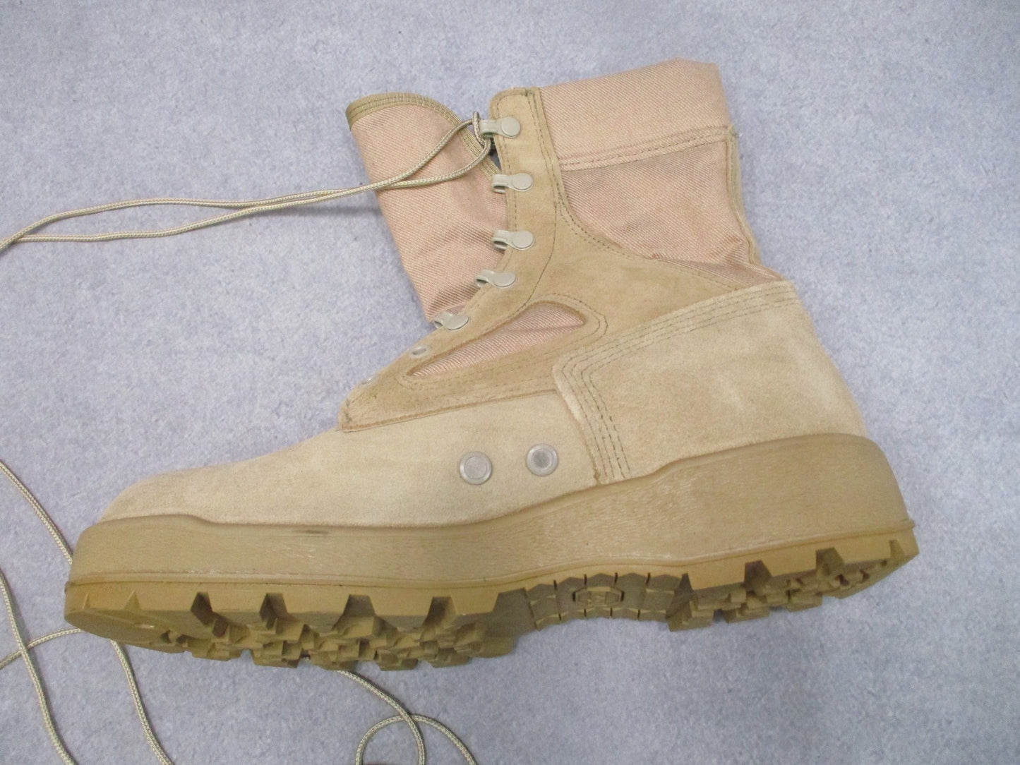 McRae US Army Flight Boots Hot Weather Tan Suede Vibram Size 8.5W Combat Boot