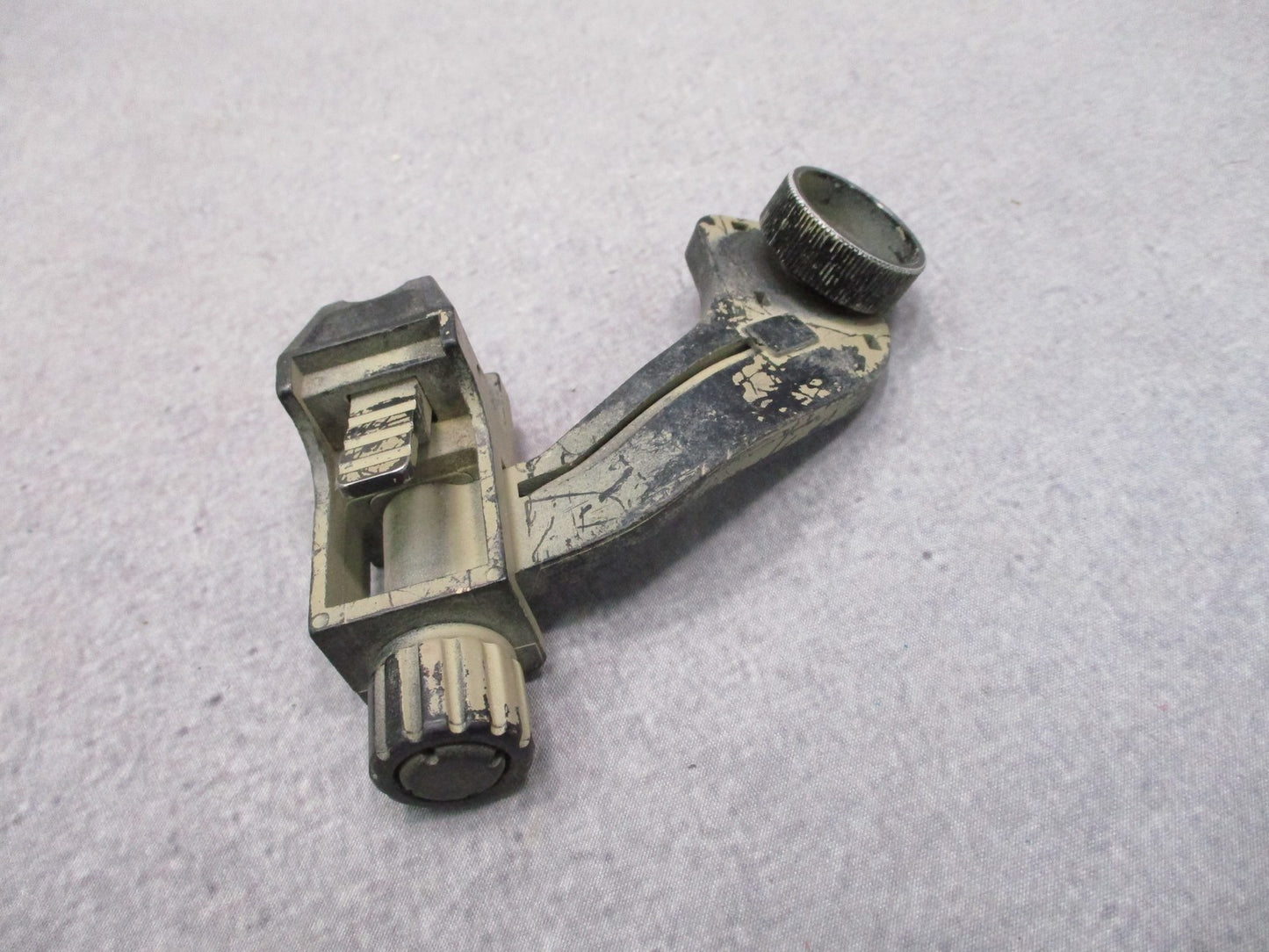 MILITARY NVG SWING J ARM BRACKET NIGHT VISION PVS-14 FOR RHINO MOUNT