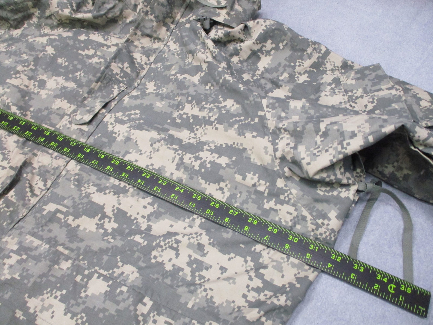 US Military ECWCS Gen II Gore-Tex Parka UCP Digital Camo Size XXL-Regular