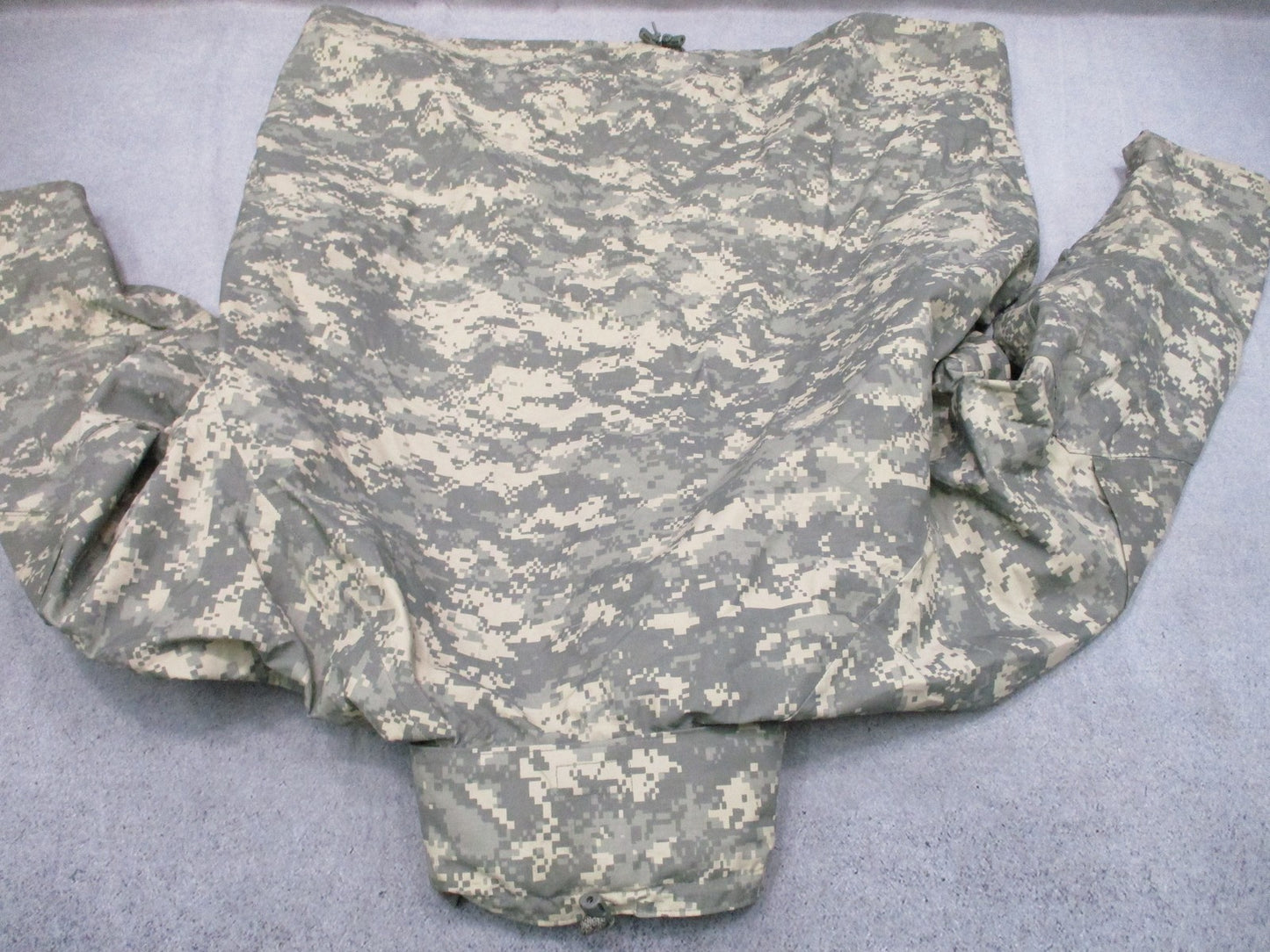 US Military ECWCS Gen II Gore-Tex Parka UCP Digital Camo Size XXL-Regular