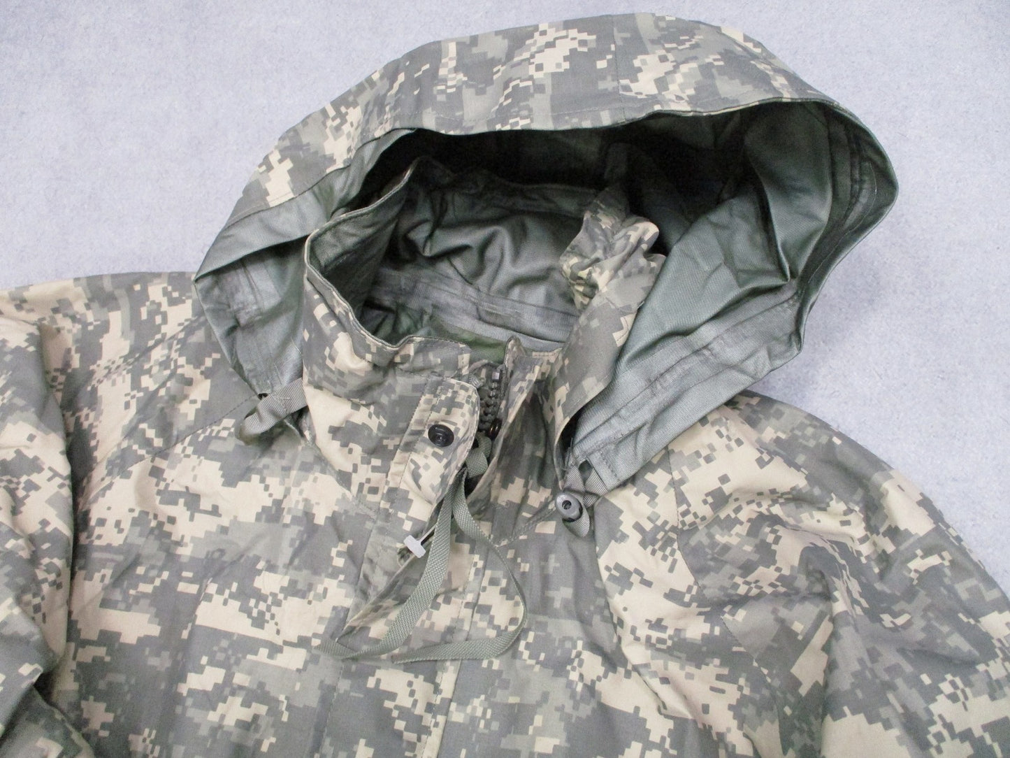 US Military ECWCS Gen II Gore-Tex Parka UCP Digital Camo Size XXL-Regular