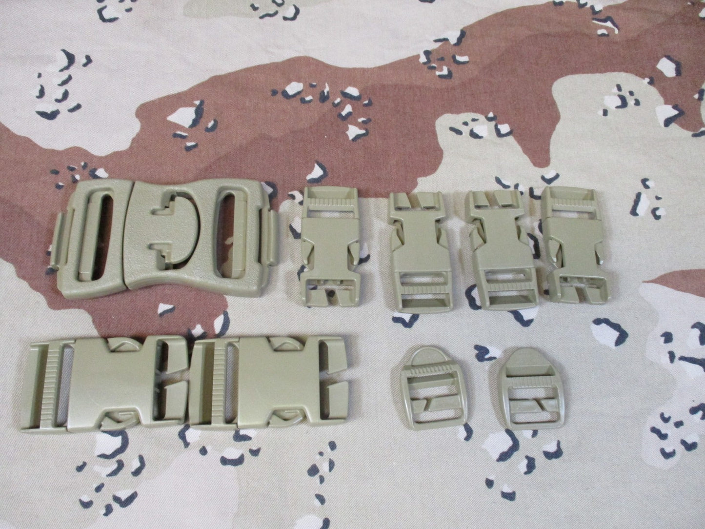 US Military MOLLE II Repair Kit Buckles & Sliders Tan 499 NSN 8465-01-465-2080