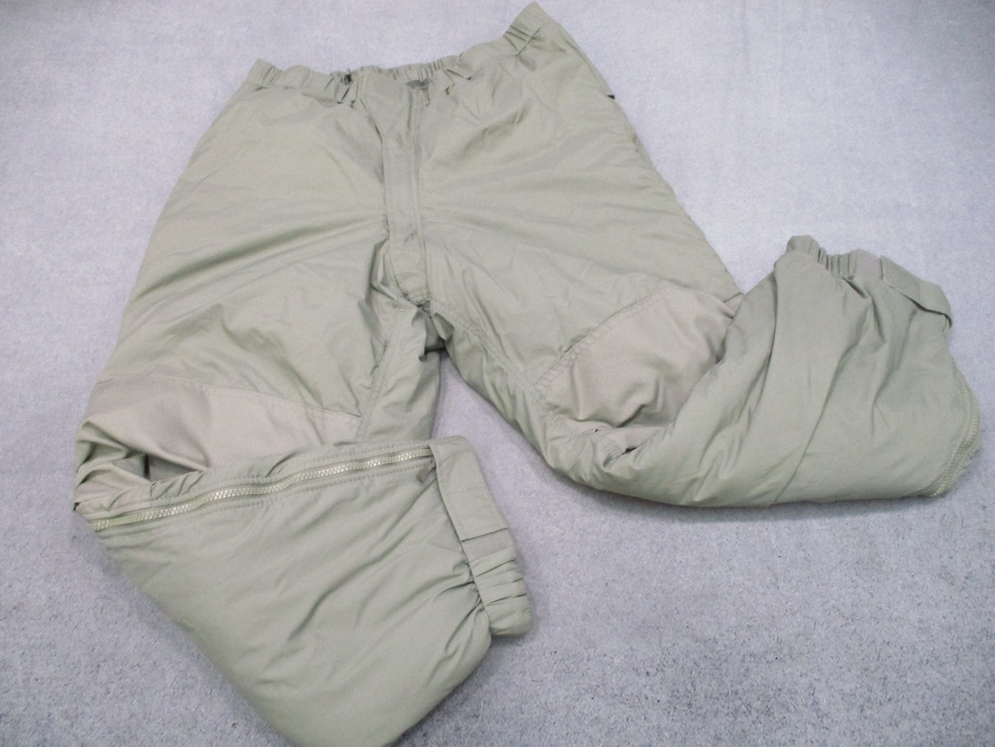 USGI PCU Level 7 Primaloft Trousers Medium Regular Gray 8415-01-538-6695