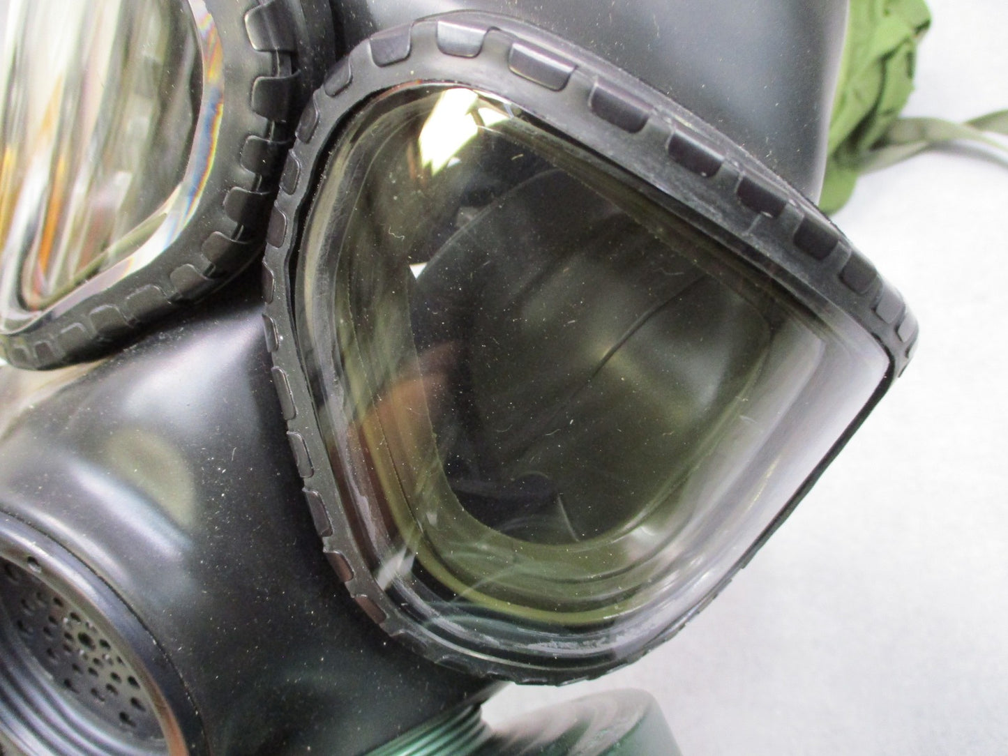 USGI M40 Protective Gas Mask MSA Large Kit Bag Tinted Outserts Military Surplus