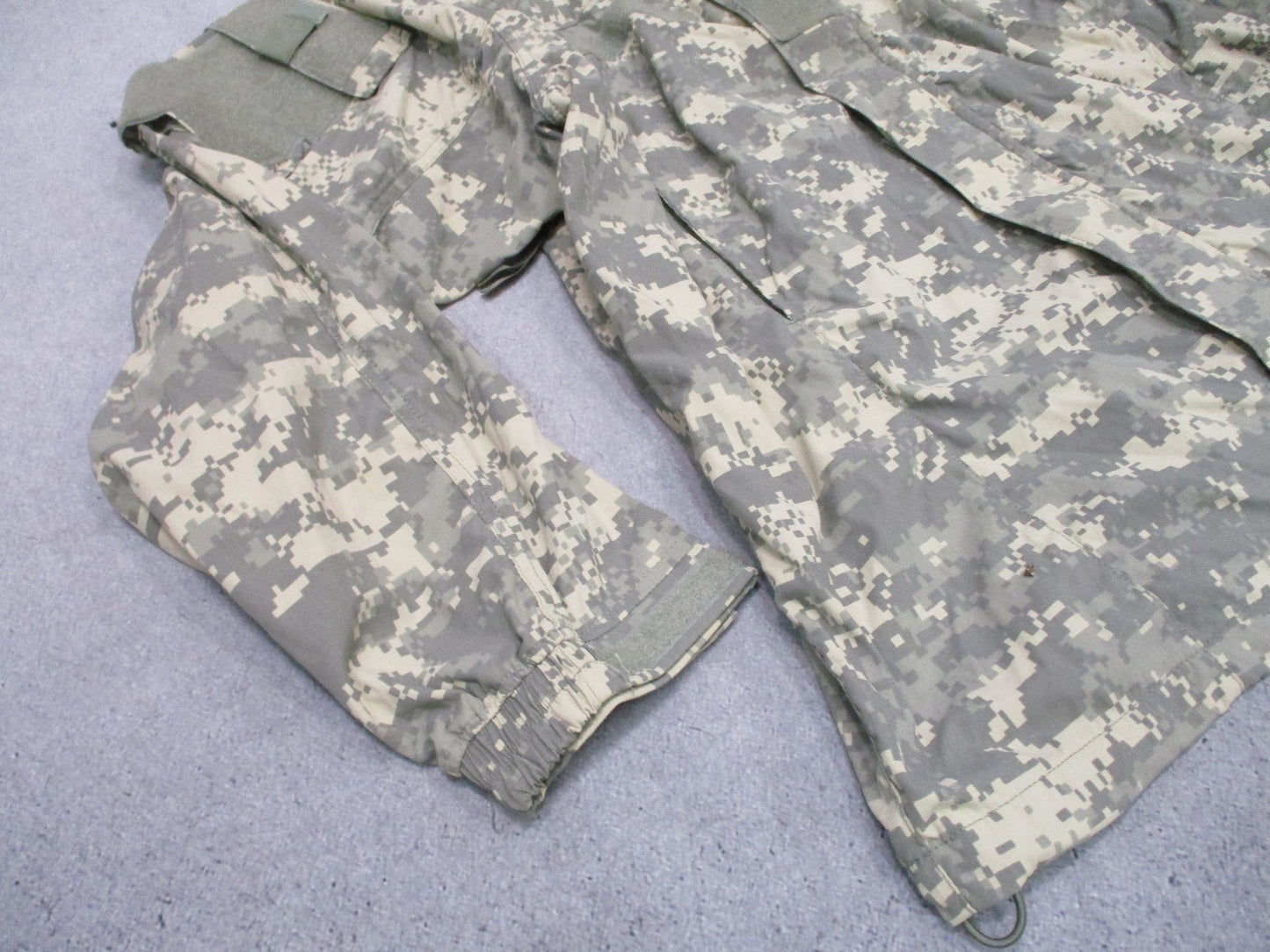 US Army Gen III ECWCS Soft Shell Jacket UCP Digital Camo Large Regular Military