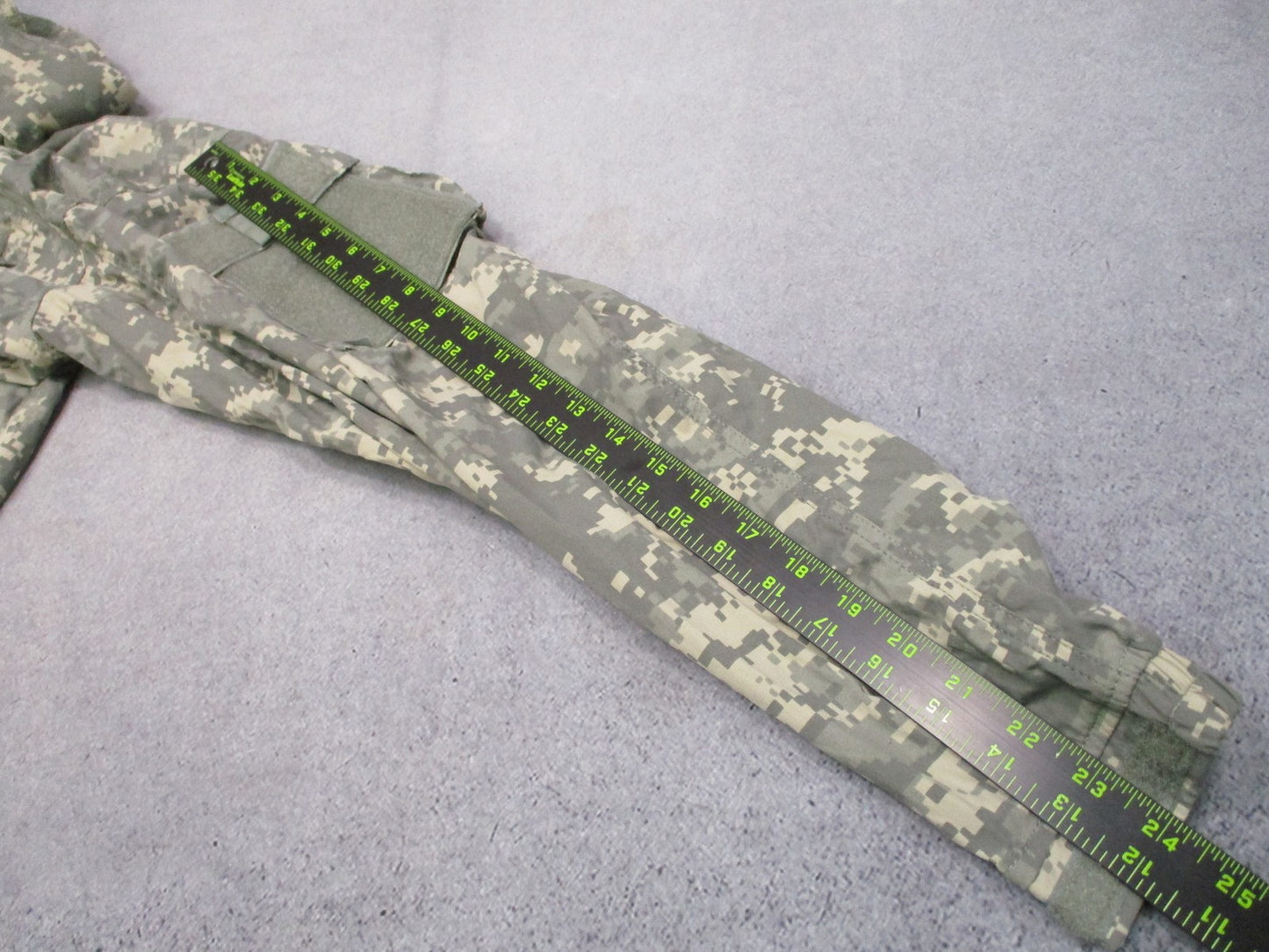 US Army Gen III ECWCS Soft Shell Jacket UCP Digital Camo Large Regular Military