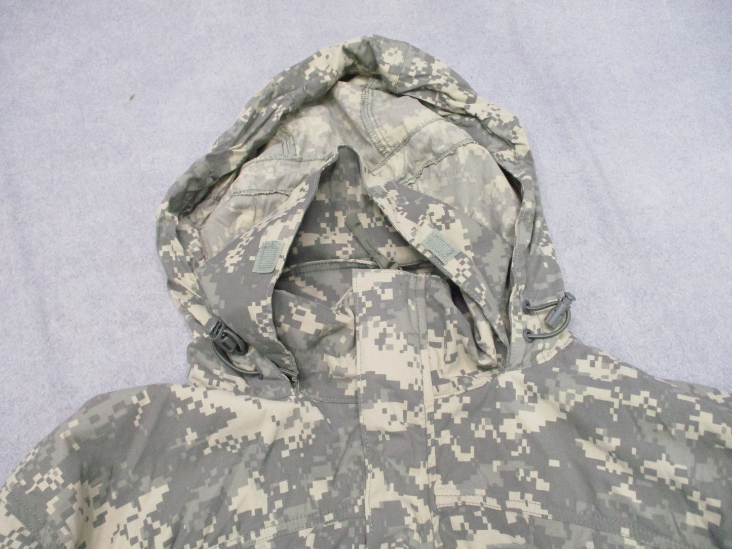 US Army Gen III ECWCS Soft Shell Jacket UCP Digital Camo Large Regular Military