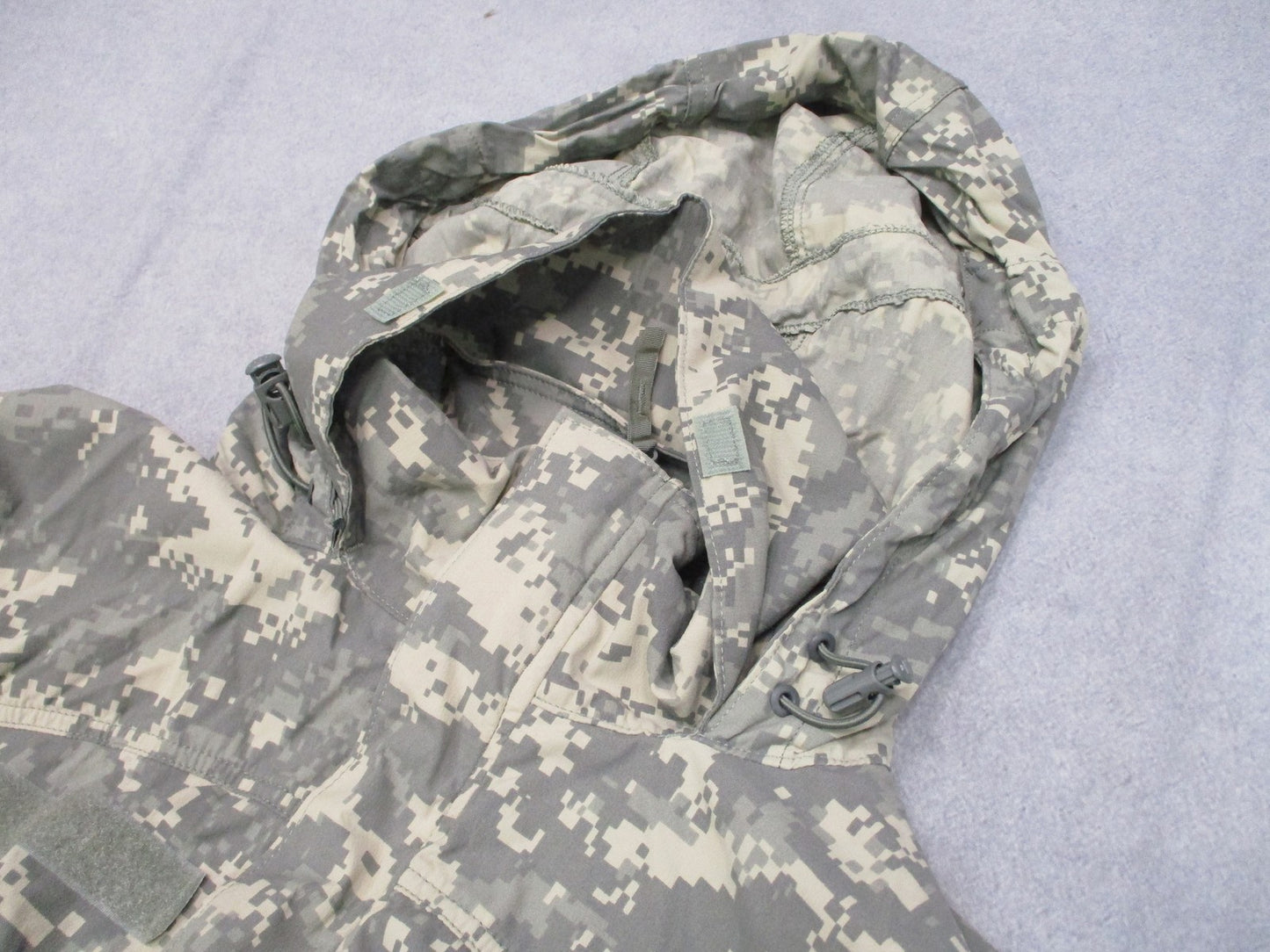 US Army Gen III ECWCS Soft Shell Jacket UCP Digital Camo Large Regular Military