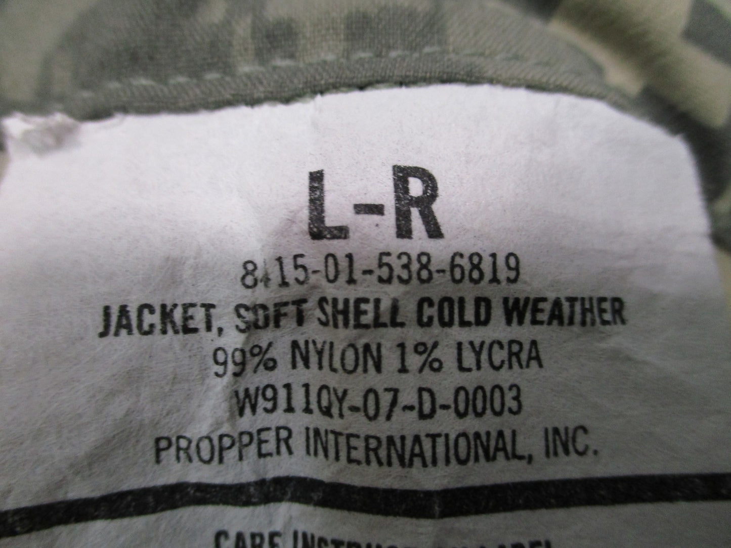 US Army Gen III ECWCS Soft Shell Jacket UCP Digital Camo Large Regular Military