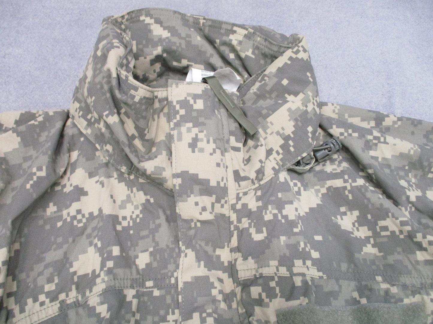 US Army Gen III ECWCS Soft Shell Jacket UCP Digital Camo Large Regular Military