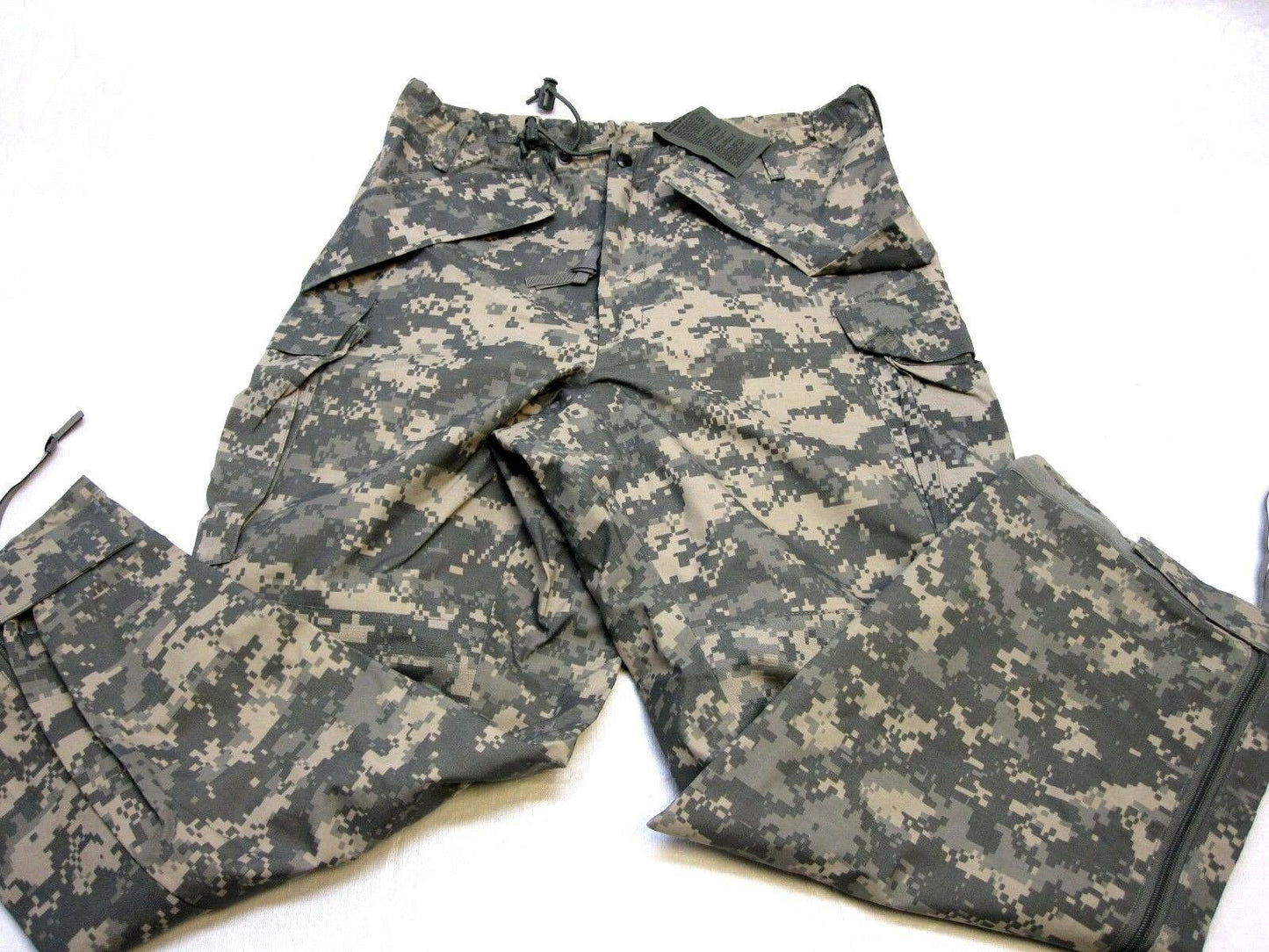 NEW ARMY ISSUE ACU DIGITAL GORE-TEX COLD/WET WEATHER TROUSER MEDIUM/LONG PANTS