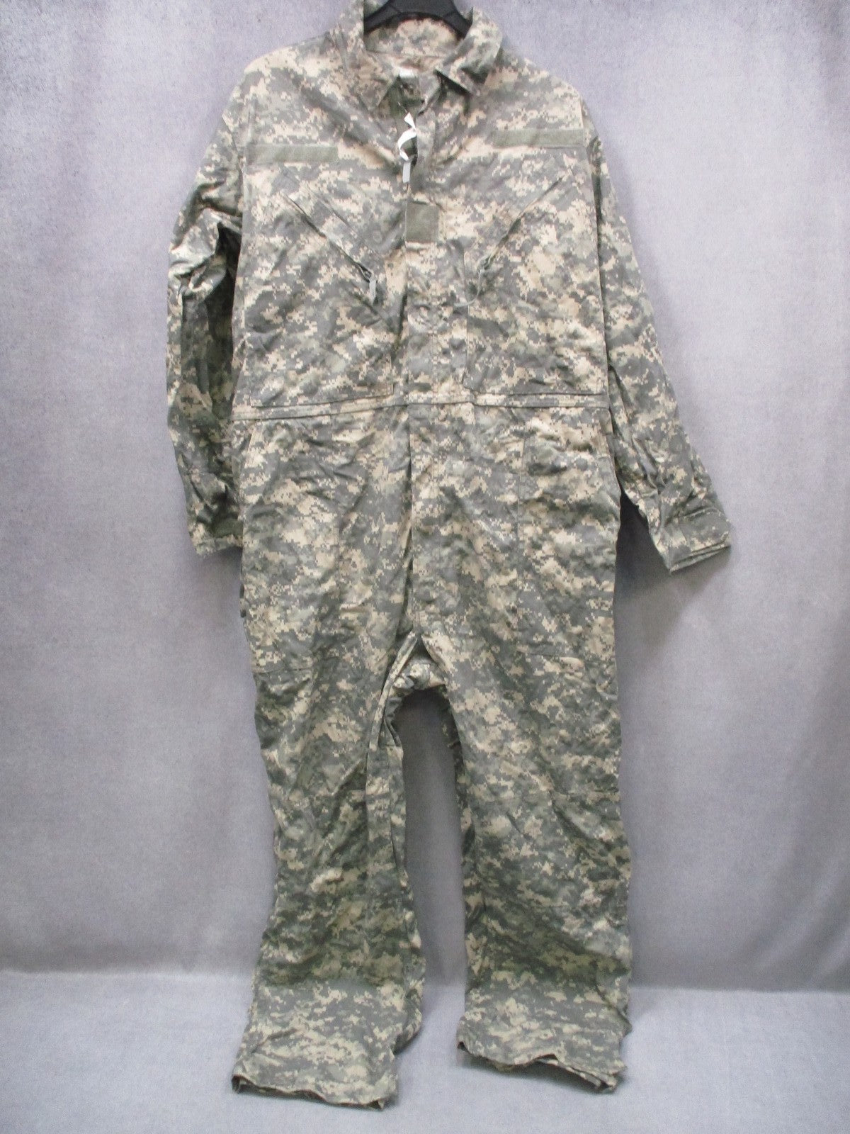 US Military Mechanics Coveralls UCP Camo X-Large New With Tags 8415-01-534-7383