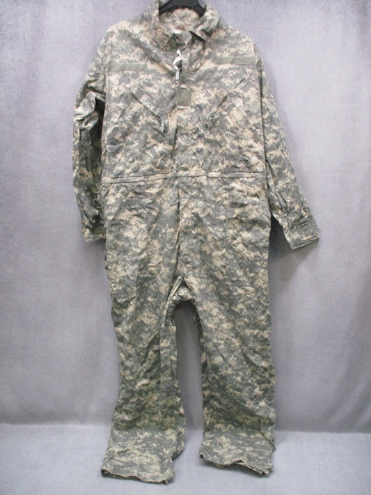 US Military Mechanics Coveralls UCP Camo X-Large New With Tags 8415-01-534-7383